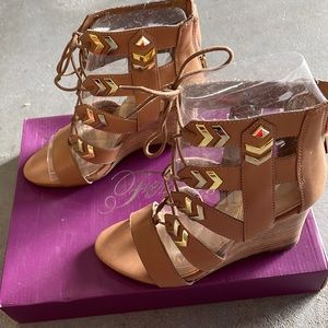 Fergie Wedge shoes from Nordstrom Size 7